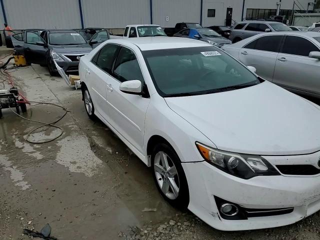 2013 Toyota Camry - Image 14