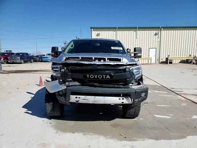 2014 Toyota Tundra - Image 14