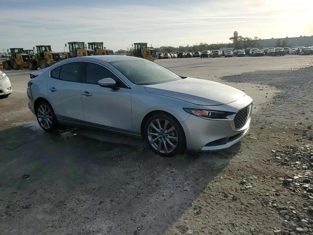 2021 Mazda 3 - Image 13