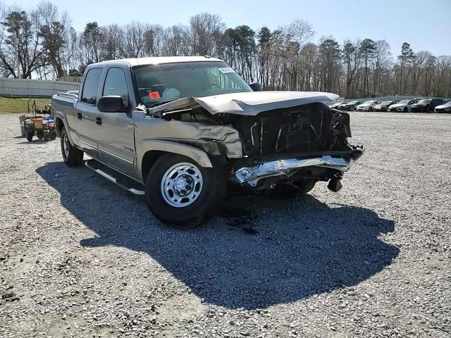 2003 Chevrolet Silverado - Image 11