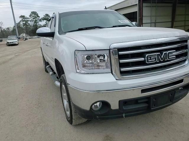 2012 GMC Sierra - Image 10