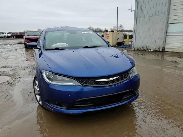 2015 Chrysler 200 - Image 13