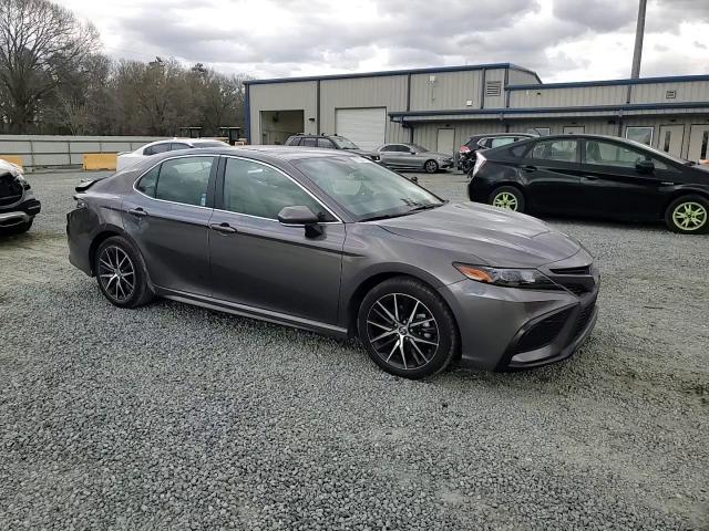 2024 Toyota Camry - Image 10