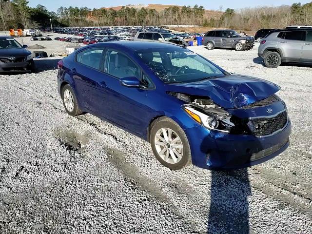 2017 Kia Forte - Image 11