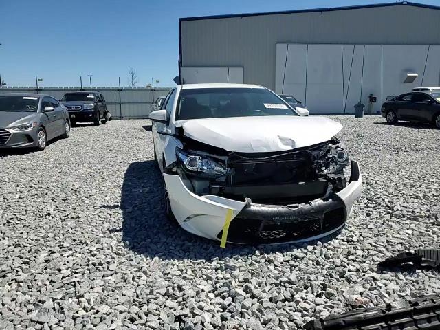 2015 Toyota Camry - Image 13