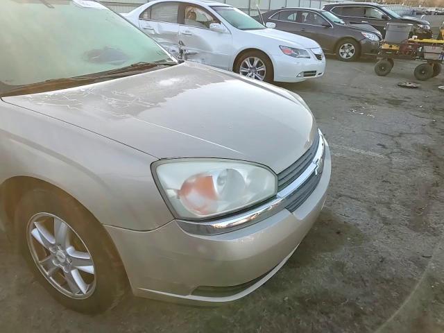 2005 Chevrolet Malibu - Image 10