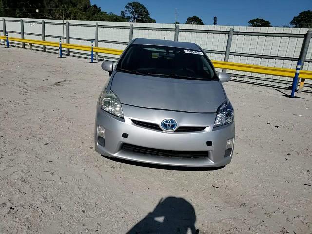 2010 Toyota Prius - Image 11