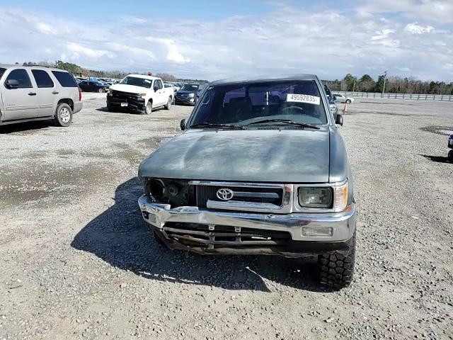 1993 Toyota Pickup - Image 11