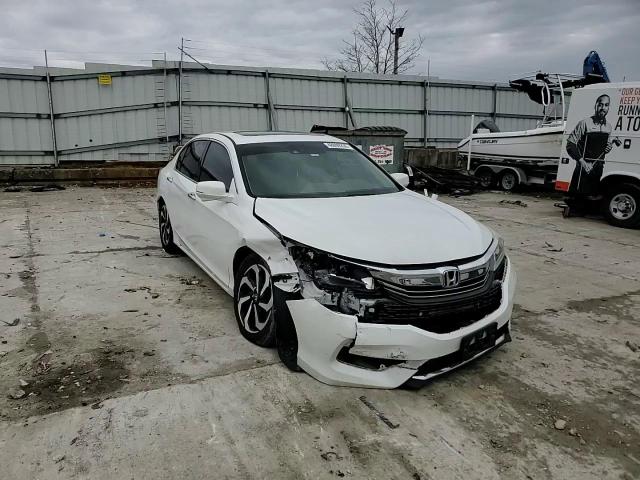 2017 Honda Accord - Image 11