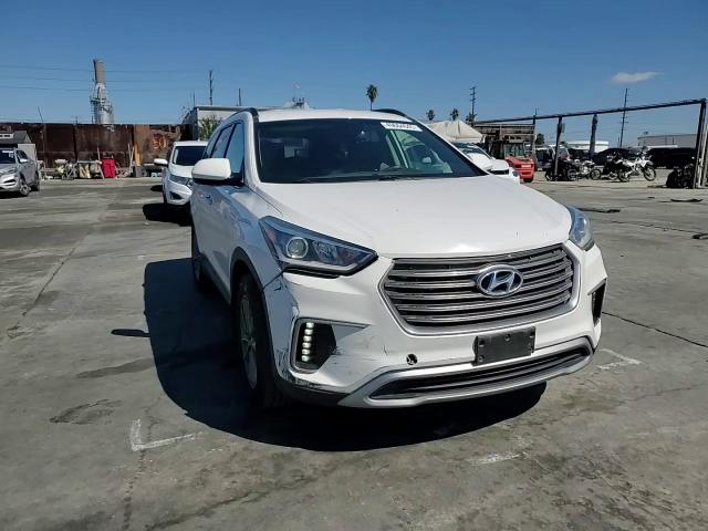 2017 Hyundai Santa Fe - Image 12