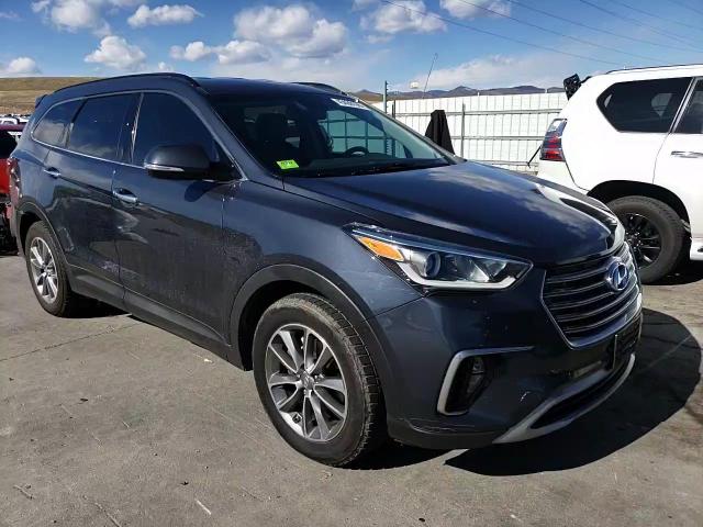2017 Hyundai Santa Fe - Image 11
