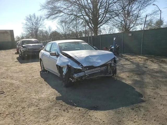 2011 Honda Accord - Image 11