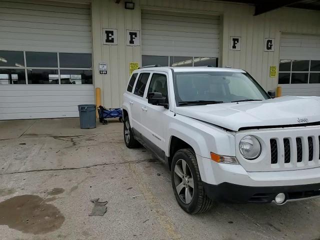 2016 Jeep Liberty (Patriot) - Image 11