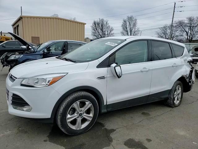 2016 Ford Escape - Image 12