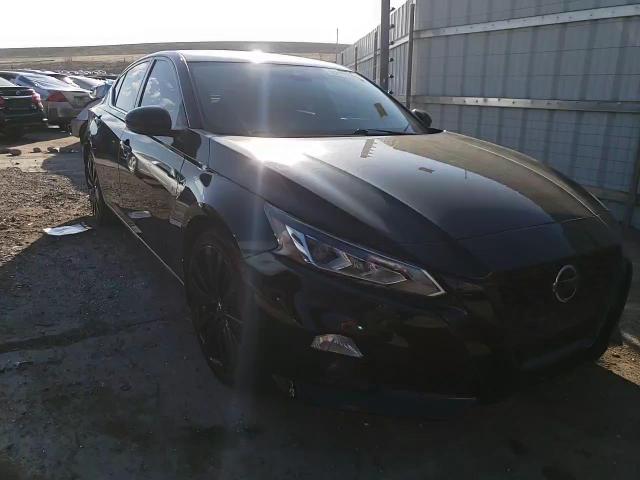 2022 Nissan Altima - Image 10