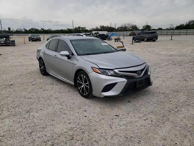 2018 Toyota Camry - Image 10