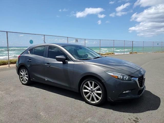 2017 Mazda 3 - Image 10