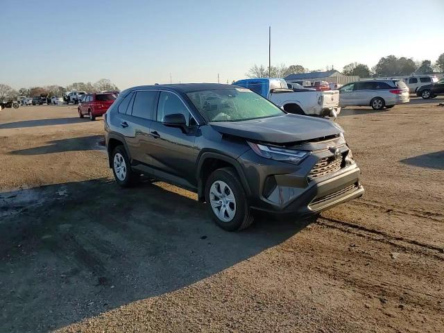 2024 Toyota RAV 4 - Image 11