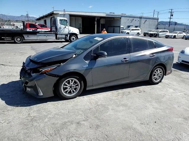 2017 Toyota Prius - Image 10