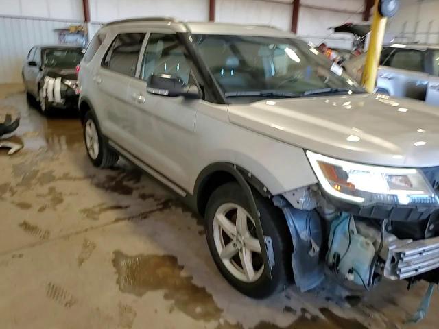 2016 Ford Explorer - Image 15