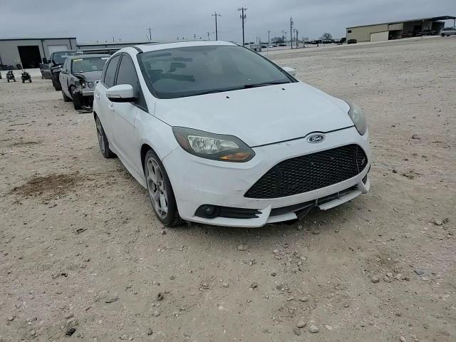2014 Ford Focus - Image 10