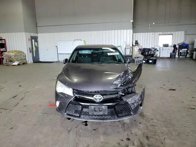2015 Toyota Camry - Image 10