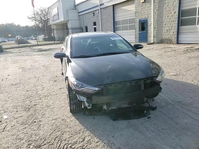 2018 Hyundai Elantra - Image 11