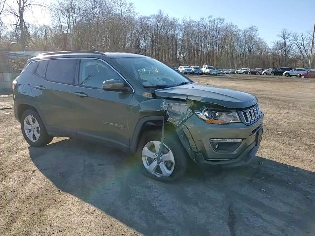 2019 Jeep Compass - Image 12