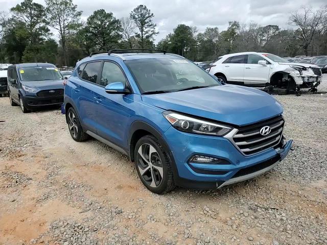 2017 Hyundai Tucson - Image 12