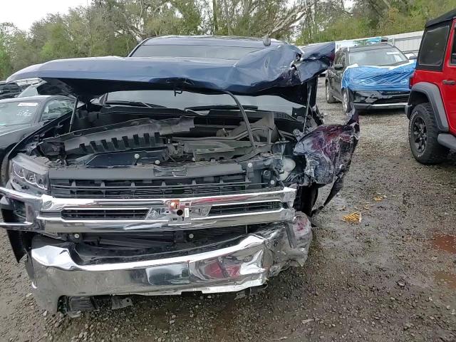 2022 Chevrolet Silverado - Image 11