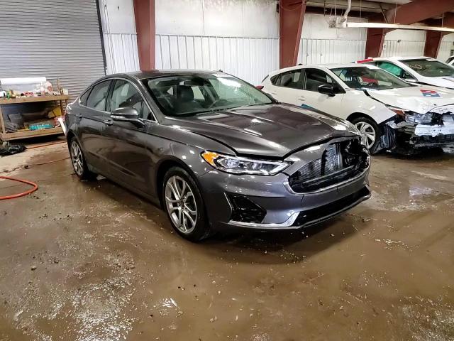 2019 Ford Fusion - Image 13