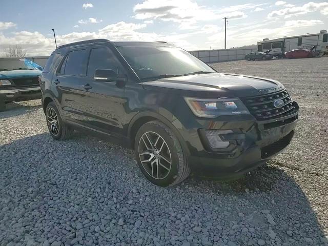 2017 Ford Explorer - Image 11