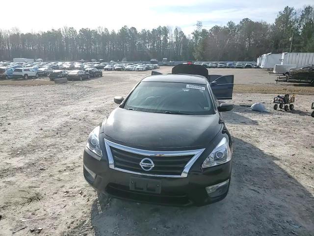 2015 Nissan Altima - Image 10