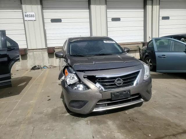 2015 Nissan Versa - Image 10