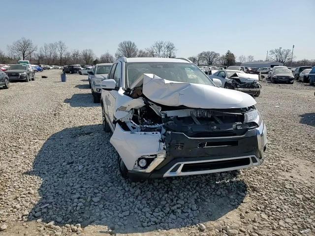 2020 Mitsubishi Outlander - Image 12