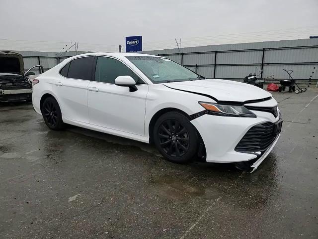 2018 Toyota Camry - Image 11