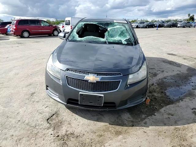 2013 Chevrolet Cruze - Image 10