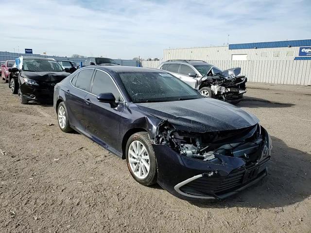 2021 Toyota Camry - Image 11