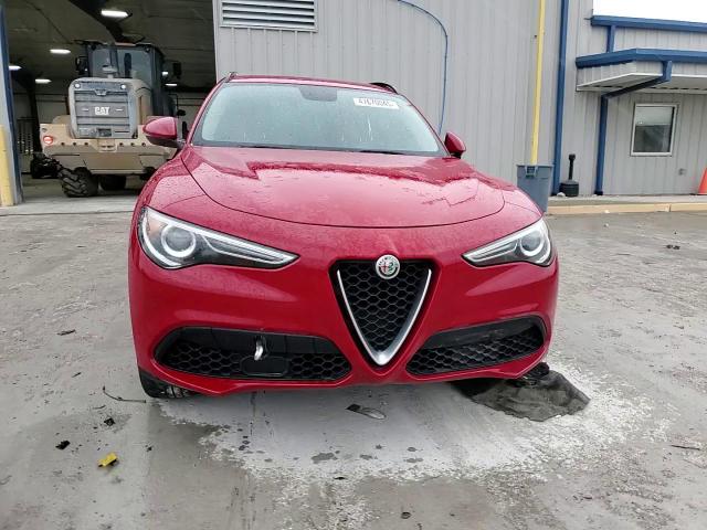 2018 Alfa Romeo Stelvio - Image 12