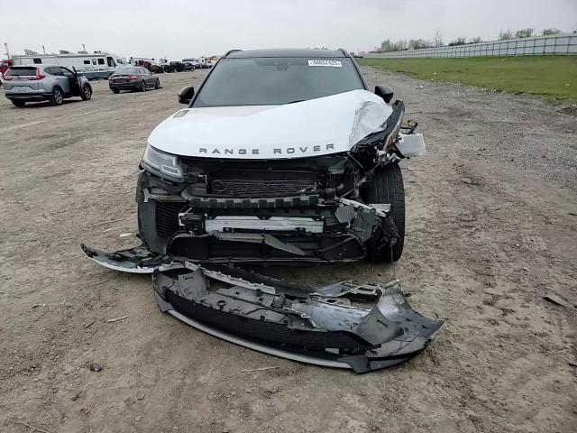 2018 Land Rover Range Rover - Image 11