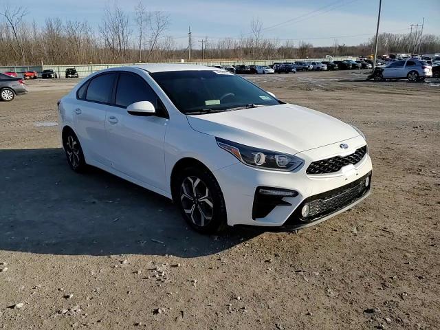 2019 Kia Forte - Image 13