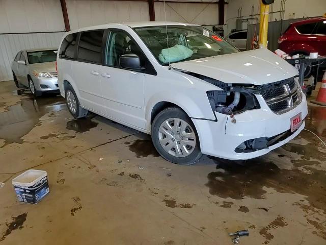 2017 Dodge Caravan - Image 14