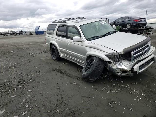 2000 Toyota 4Runner - Image 12
