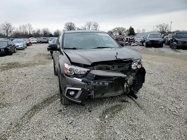 2018 Mitsubishi Outlander - Image 11
