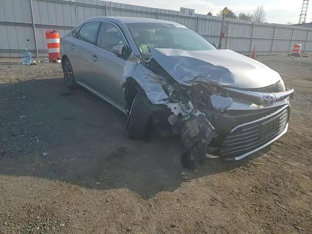 2016 Toyota Avalon - Image 10