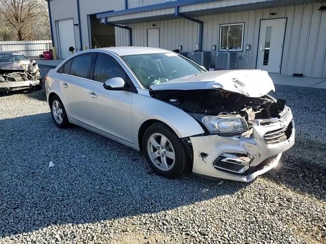2015 Chevrolet Cruze - Image 11
