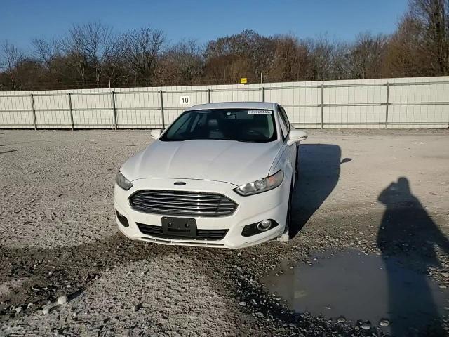 2016 Ford Fusion - Image 10