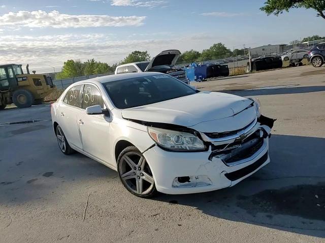 2015 Chevrolet Malibu - Image 11
