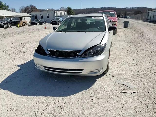 2005 Toyota Camry - Image 11