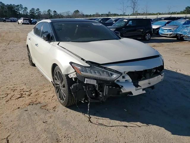 2019 Nissan Maxima - Image 10